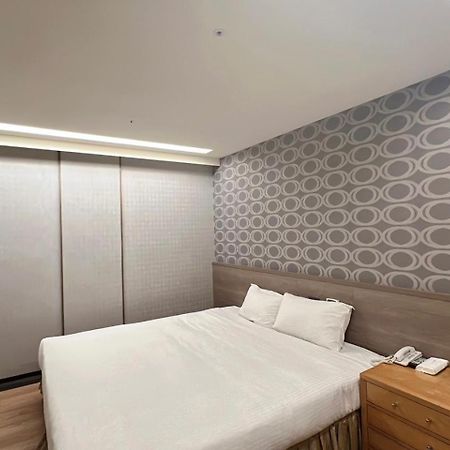Crystal City Hotel Zhongli Esterno foto